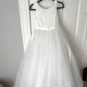David’s Bridal Full Length White Dress